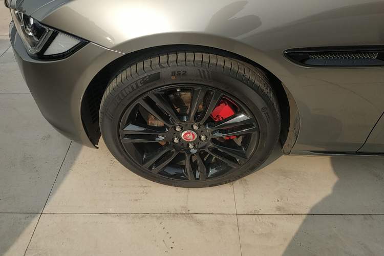 Used Jaguar XEL 2019 2.0T 200 PS Deluxe Edition
