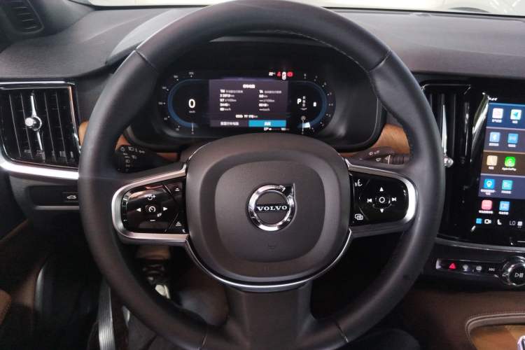 Used Volvo S90 2023 B5 Zhiyi Luxury Edition
