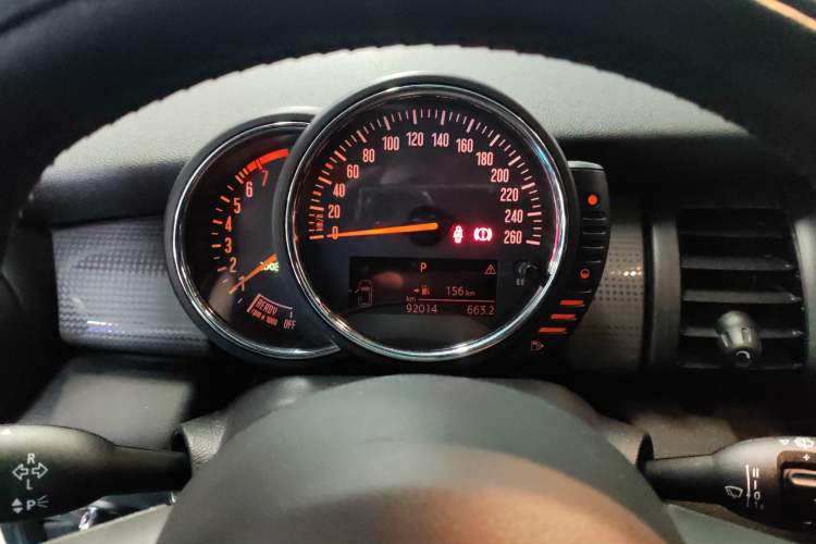 Used MINI MINI 2016 1.5T COOPER
