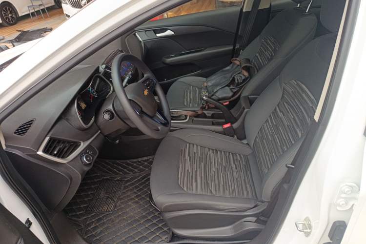 Used Chevrolet Cavalier 2019 320 Automatic Enjoyment with Sunroof