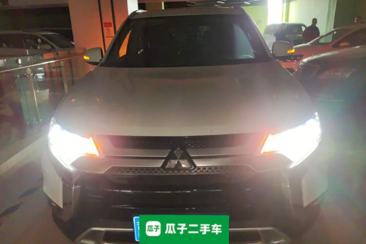 Used Mitsubishi Outlander 2020 2.4L 4x4 Zhi Xiang Edition 5 Seats
