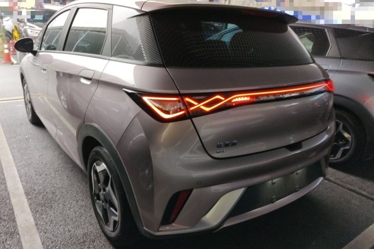 Used BYD Dolphin 2021 405 km Fashion Edition