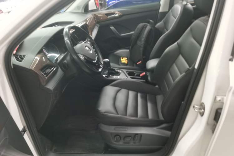 Used Volkswagen Tharu 2020 330TSI All-Wheel-Drive Luxury PLUS China VI Standard