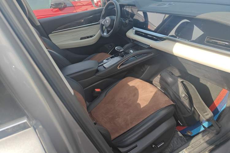 Used Geely Auto Monjaro L 2023 2.0TD High-Power Automatic Two-Wheel Drive Flagship Version
