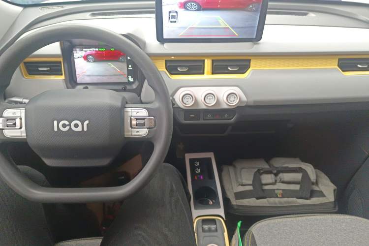 Used Chery QQ Ice Cream 2022 170km Sundae Phosphate Lithium-Ion