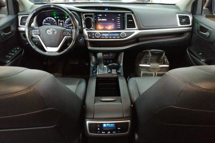 Used Toyota Highlander 2021 2.0T Four-Wheel Drive Prestige Version 7 Seats