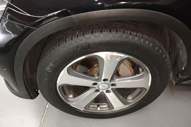 Used Mercedes-Benz GLC 2016 GLC 260 4MATIC Luxury Model