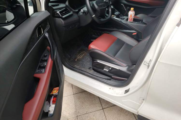 Used Lynk & Co 06 2020 1.5T JinPro model
