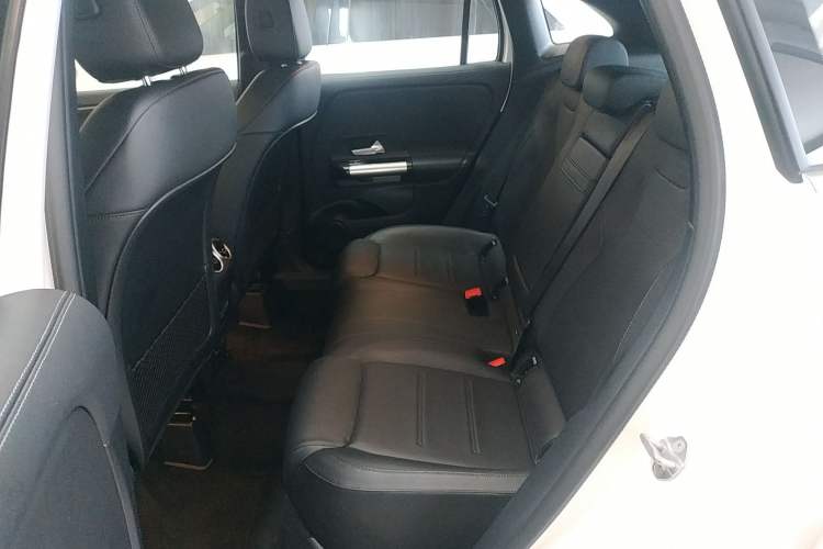 Used Mercedes-Benz GLA 2023 GLA 220
