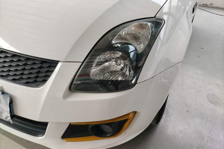 Used Suzuki Swift 2014 1.5L Automatic Fashion Edition
