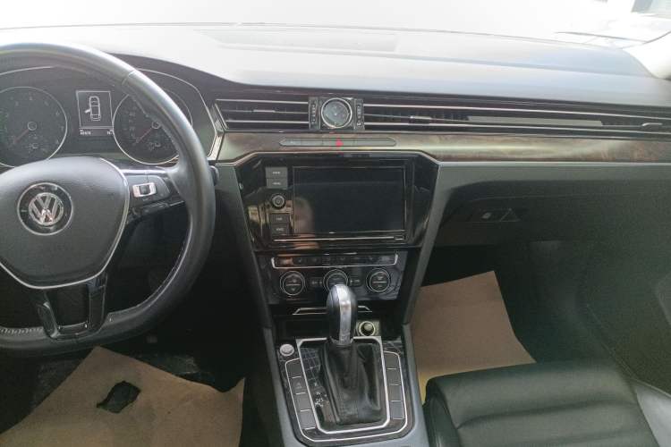 Used Volkswagen Magotan 2019 330TSI DSG Luxury Model China V Standard
