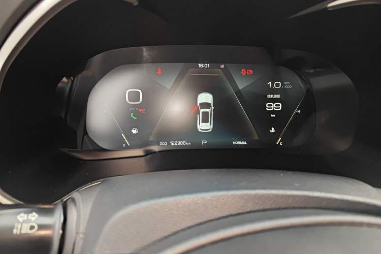 Used Wey VV6 2018 2.0T Two-Wheel-Drive Ultra-Luxury Version China V Standard
