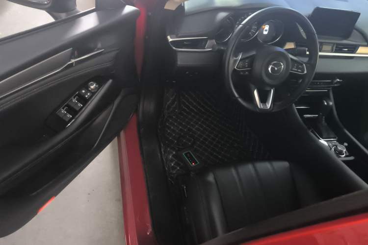 Used Mazda Atenza 2020 2.0L Blue Sky Luxury Edition