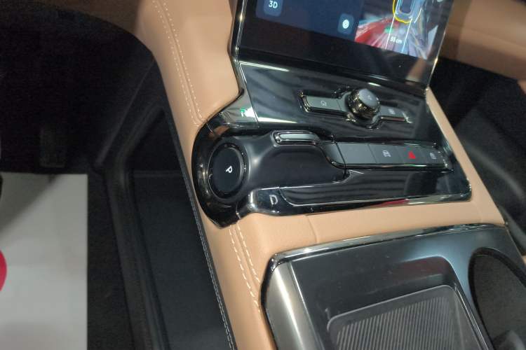 Used Nio ES8 2020 415 km Range 6-Seater Version
