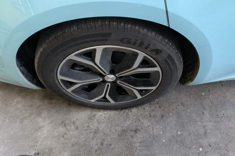 Used Hima Luxeed S7 2025 705 km Pro
