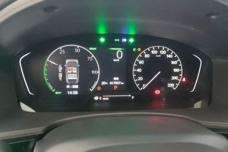 Used Honda Civic 2023 2.0L eHEV Pioneer Edition
