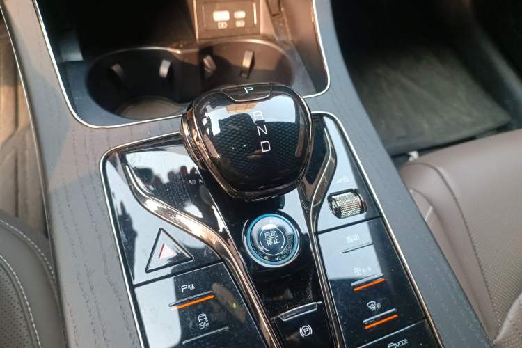 Used BYD Han 2023 DM-i Champion Edition 121KM Prestige Model
