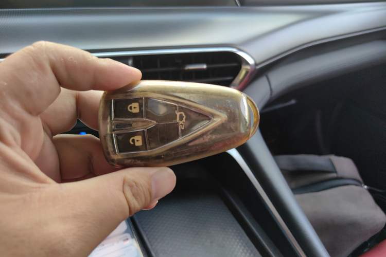 Used Changan UNI-T 2020 1.5T Prestige Version
