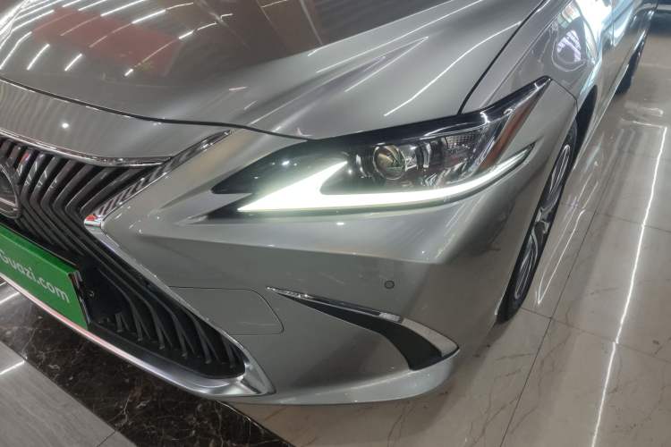 Used Lexus ES 2020 200 Excellence Edition
