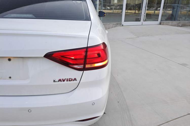 Used Volkswagen Lavida 2019 Lavida Start 1.5L Manual Fashion Edition China VI Standard
