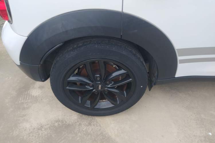 Used  Countryman 2014 1.6L COOPER Fun
