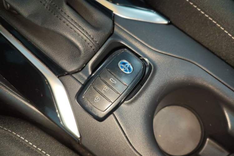 Used Toyota Corolla 2023 1.8L Smart Electric Hybrid Dual-Motor Elite Edition
