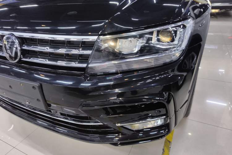 Used Volkswagen Tiguan L 2021 330TSI Automatic Two-Wheel Drive R-Line Enhanced Edition
