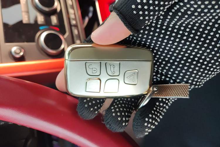 Used Land Rover Discovery Sport 2018 240 PS SE Version
