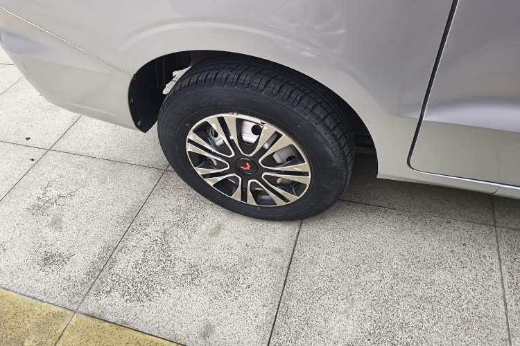 Used Wuling Hongguang V 2022 1.5L Jingqu Edition Electric-Assist LAR
