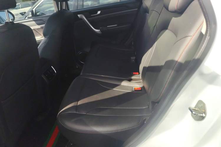 Used Haval M6 2019 1.5T Manual Two-Wheel Drive Elite Version China VI Standard
