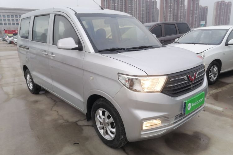 Used Wuling Hongguang V 2019 1.5L Standard Version L2B
