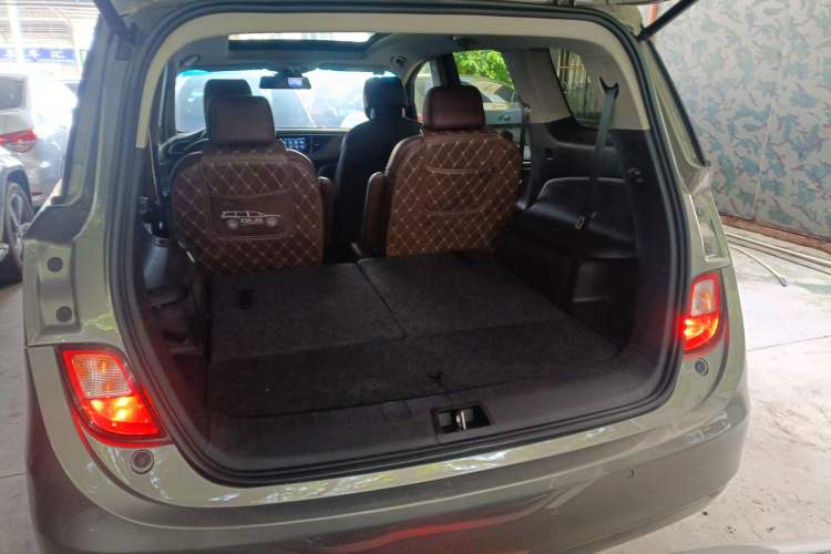 Used Buick GL6 2018 18T 6-Seater Prestige Model
