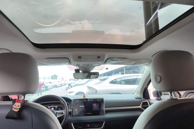 Used Volkswagen Tharu 2023 300TSI Two-Wheel-Drive Full Moon Edition