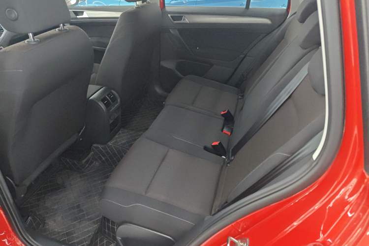 Used Volkswagen Golf Sportsvan 2016 1.6L Automatic Comfort Model