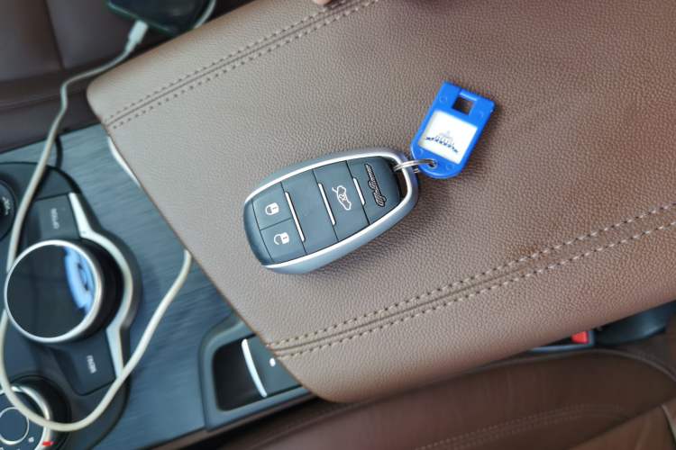 Used Alfa Romeo Stelvio 2017 2.0T 200HP Luxury Edition