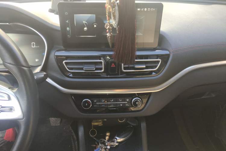 Used Bestune T33 2019 1.6L Manual Luxury Model China VI Standard