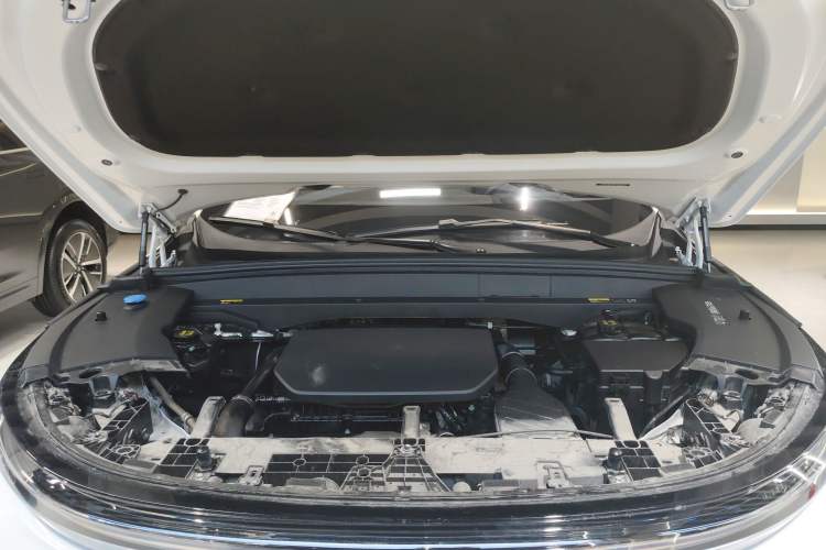 Used Li Auto L7 2023 Pro Model
