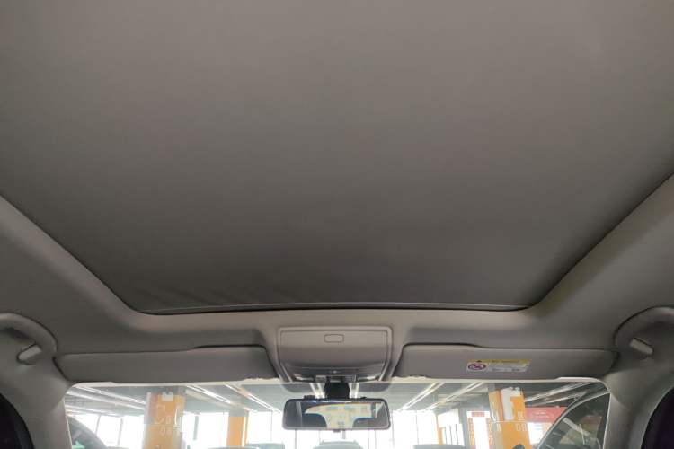 Used Volkswagen Tiguan L 2019 Updated Version 330TSI Automatic Two-Wheel Drive Panoramic Comfort Edition China VI Standard
