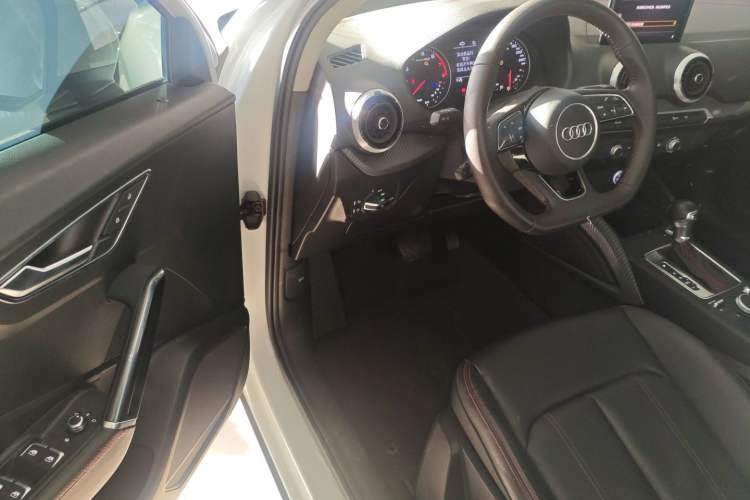 Used Audi Q2L 2022 35 TFSI Progressive Dynamic Edition
