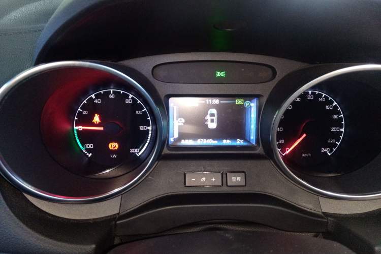 Used BYD Yuan New Energy 2018 EV360 Smart Connected Cool Model