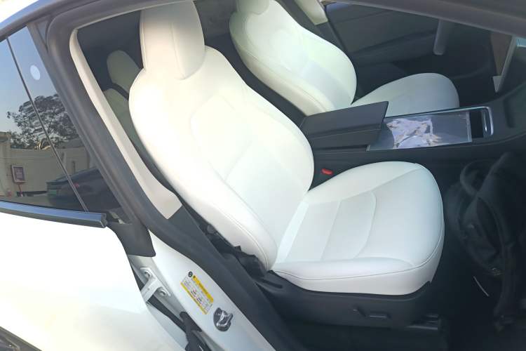 Used Tesla Model Y 2022 Rear-Wheel-Drive Version
