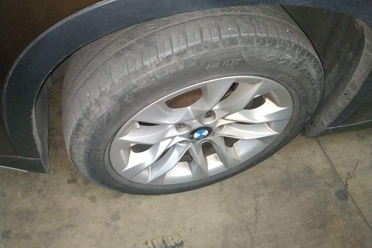 Used BMW X1 2014 sDrive18i Leading Model
