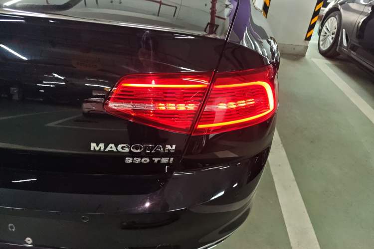 Used Volkswagen Magotan 2018 Facelift 330TSI DSG Luxury Model
