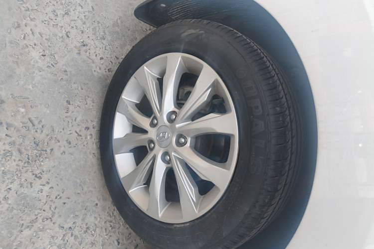 Used Hyundai Elantra 2016 1.6L Automatic Prestige Edition
