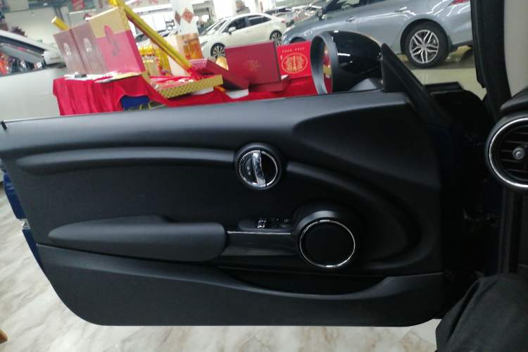 Used  MINI 2018 1.5T ONE PLUS
