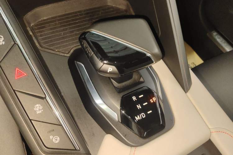 Used Lynk & Co 06 2020 1.5T Tech Pioneer Edition
