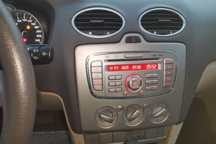 Used Ford Focus 2013 Sedan Classic 1.8L Automatic Base Model
