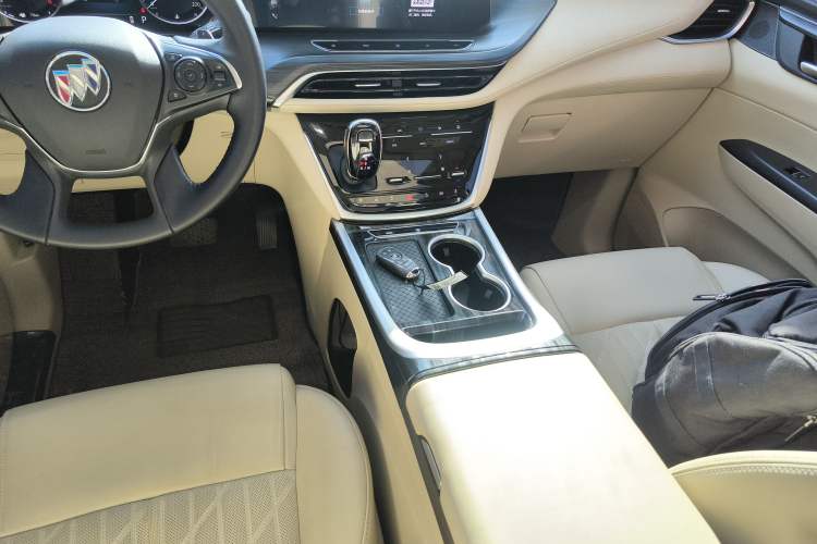 Used Buick GL8 2022 ES Land Cruiser 653T Luxury Model