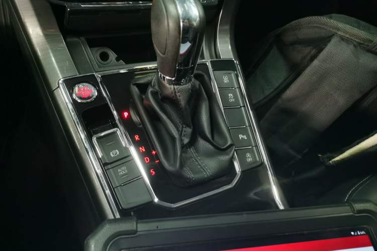 Used Volkswagen Passat 2017 330TSI DSG Luxury Edition
