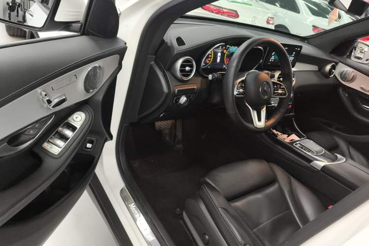 Used Mercedes-Benz GLC 2020 Facelifted GLC 260 L 4MATIC Dynamic Edition
